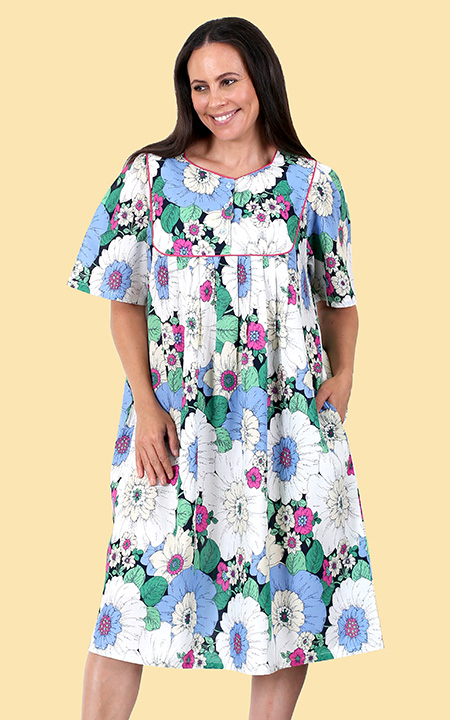 Floral Lounger with Piping