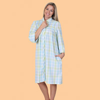 Seersucker Snap Front Robe